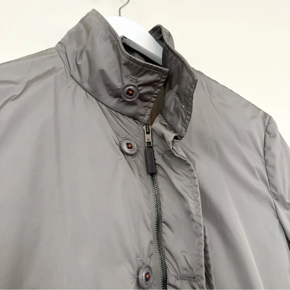 Gucci men’s Nylon Windbreaker Jacket Silver Gray